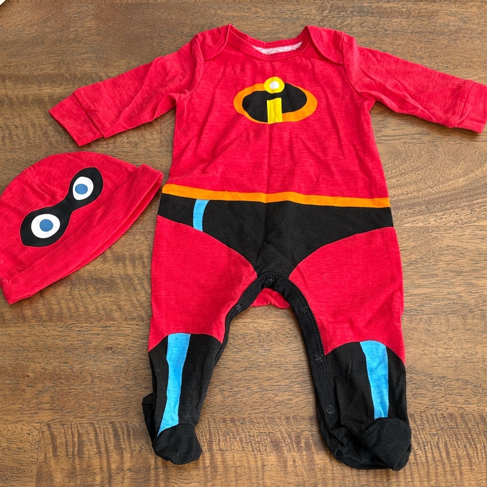 Pixar Incredibles Halloween Costume/ Sleeper with Hat NB